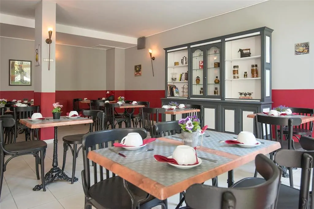 Du Forum Carpentras Γαλλία